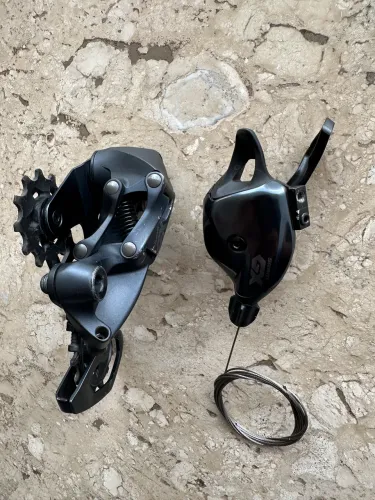 Sram Cambio GX e passador GX