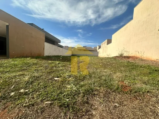 Oportunidade Única! Terreno em Condomínio de 275m² no Village Damha Rio Preto II, São José