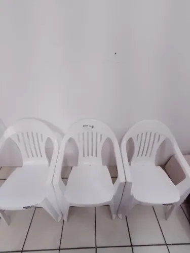 6 Cadeiras + 1 Mesa Tramontina Branca Ótimo Estado de Conservação