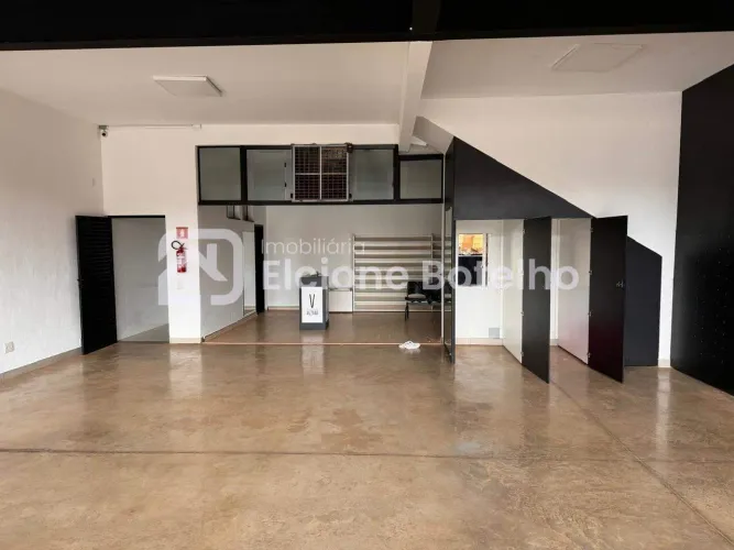 Aluguel de Galpão Comercial com 250 m² no Alto Umuarama, Uberlândia