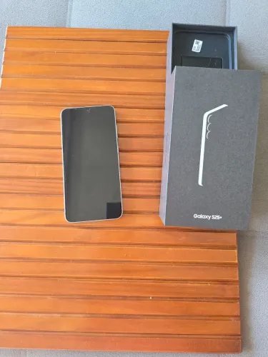 Celular Samsung S 25 Plus