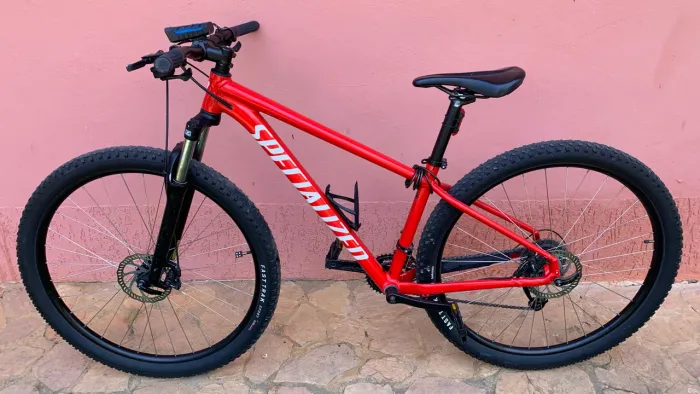 bicicleta specialized rockhooper 2024 Tamanho M