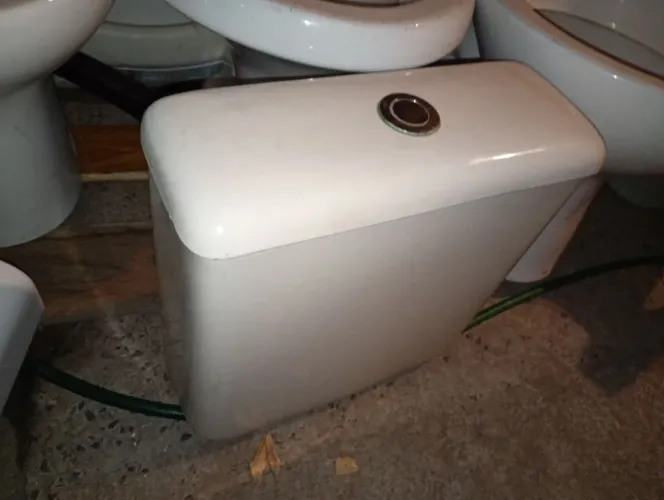 Caixa acoplada de vaso sanitario
