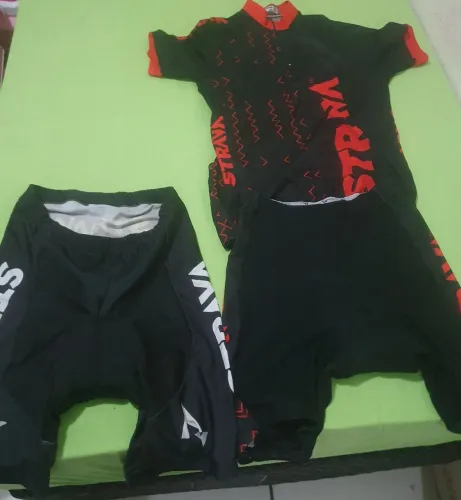 Roupa de ciclismo