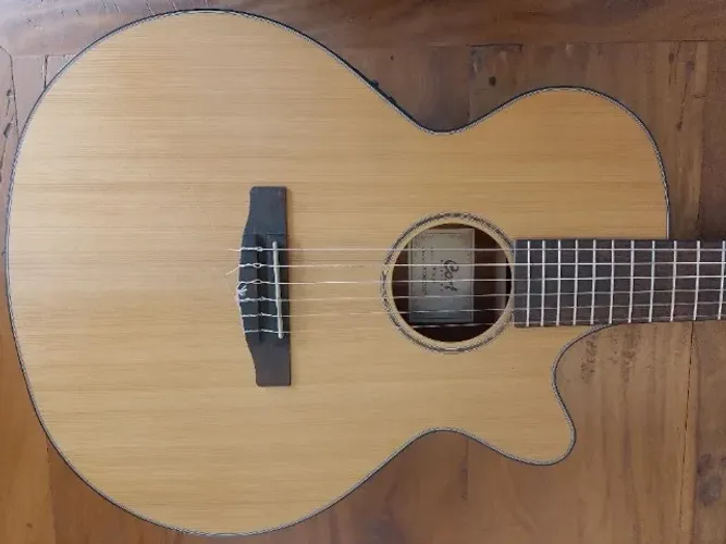 Violão Cort CEC3 Nylon preamp Fishman