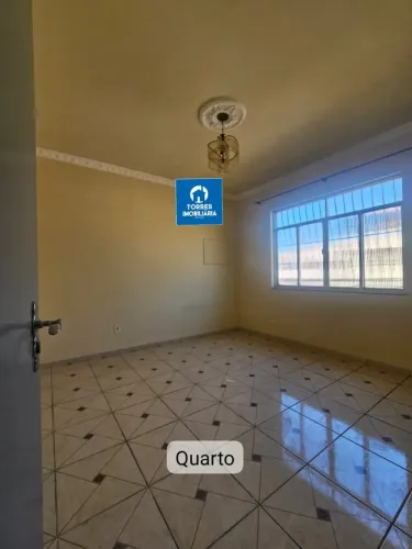 3 quartos na rua da Caminhada Parada 40