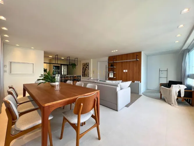 Apartamento mobiliado com vista para o mar na Praia Grande  Torres/RS