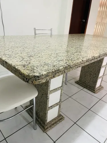 Mesa de jantar granito