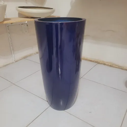 Vaso para plantas em fibra de vidro com alto padrão 60x30