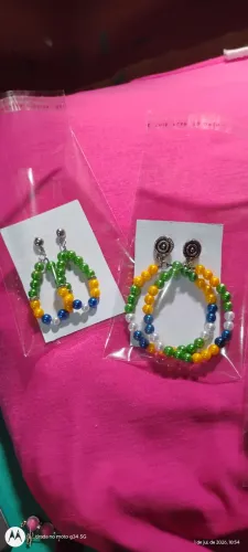 Artesanato e acessórios brincos e mais