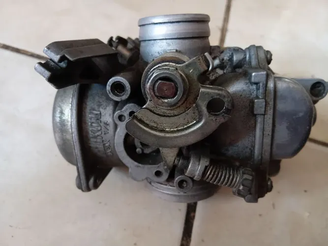 Vendo carburador moto facto 125