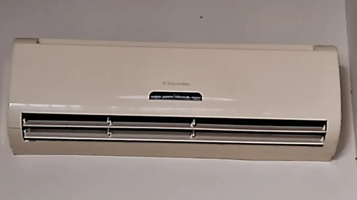Ar condicionado Electrolux (com defeito)