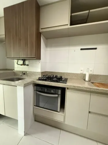Apartamento para aluguel tem 75 m² mobiliado com 2 quartos em Alphaville Empresarial - Bar