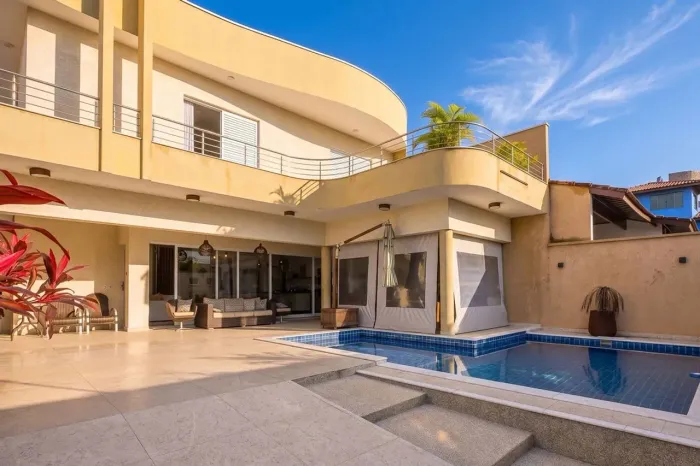 Casa à Venda em Cidade Nova Peruíbe, Peruíbe - SP