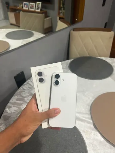 IPHONE 16