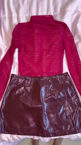 Conjunto bordô