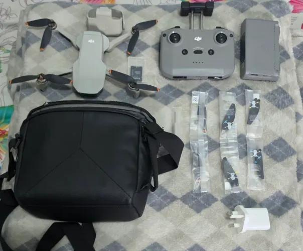 DJI Mini 2 4K Completo + Controle, Bolsa e Acessórios