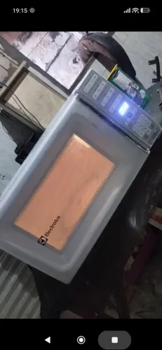 microondas 25 litros (Eletrolux)