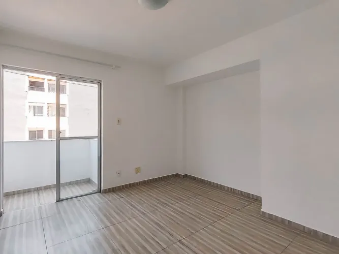 Quarto e sala com varanda no Cascatinha para locação