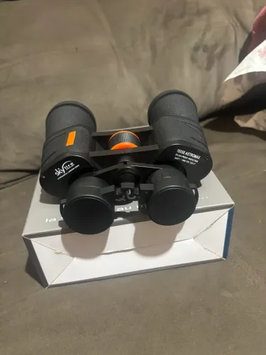 Vendo binóculo 10x50 skylife