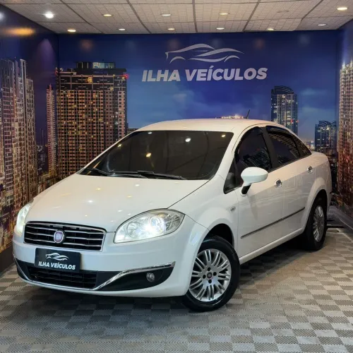 Fiat Linea Essence 1.8 Flex 16V 4P 2015