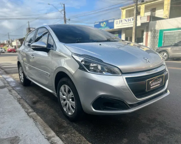 Peugeot 208 Active 1.2 Flex 12V 5P Mec. 2018