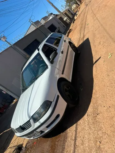Volkswagen Parati 1000 MI 16V 2P E 4P 2000