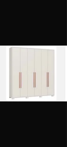 Guarda roupa 6 portas 