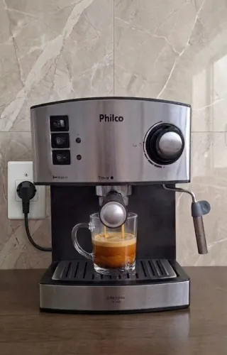 Cafeteira Philco 15 bar