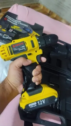 Parafusadeira furadeira 12v bivolt novo