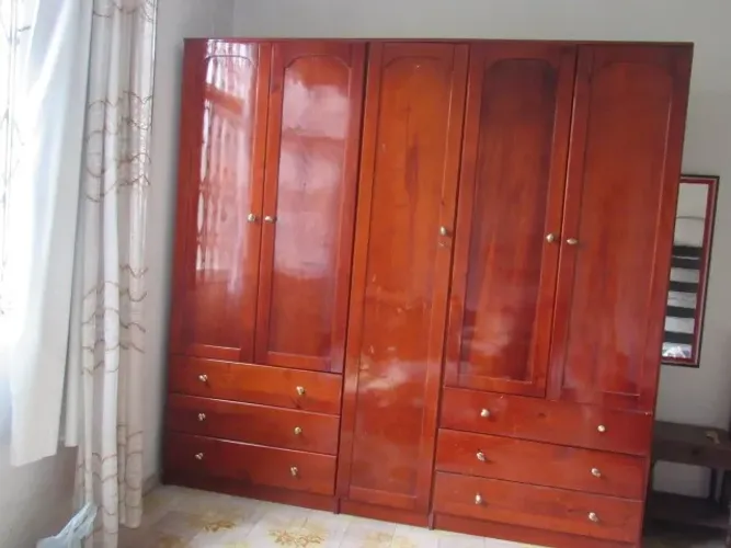 Guarda Roupa com gavetas