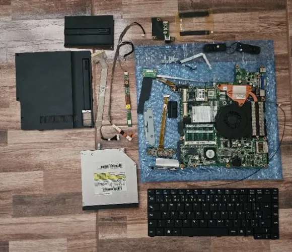Notebook Positivo Sim+ 1062 (Peças)