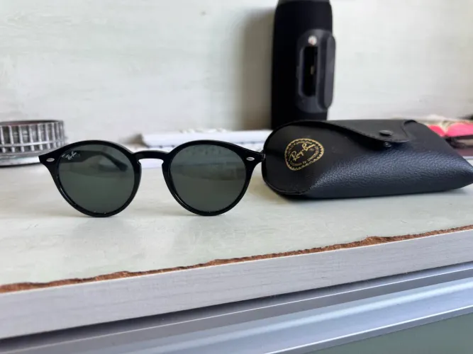 Óculos de Sol Ray-Ban ORIGINAL RB2180