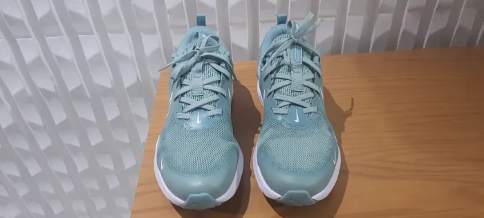 Tenis Nike cosmic runner tamanho 36