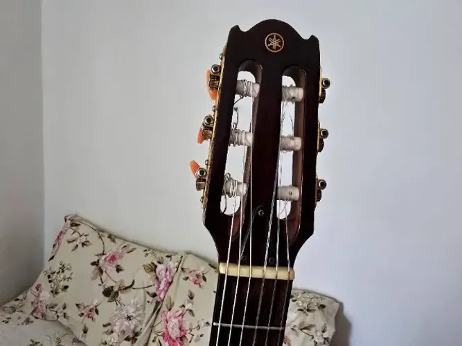 Violao yamaha nylon
