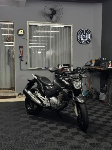 Honda CB Twister abs (único dono)