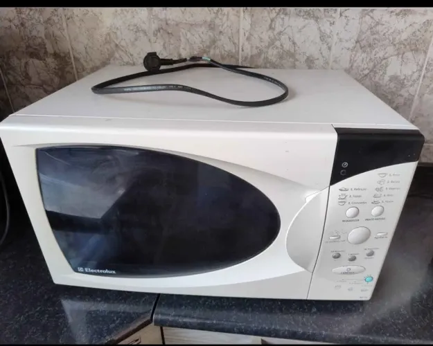 Microondas Eletrolux 27 litros 
