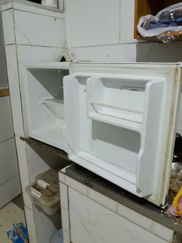 Vendo barato ,45L sem ferrugem