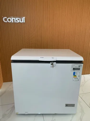 Freezer semi-novo 311 litros Com Nota fiscal e Garantia
