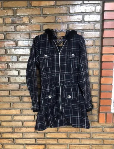 Casaco feminino xadrez com capuz