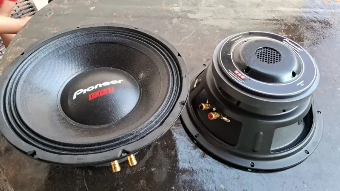 Alto falante pionner 1200rms 12"