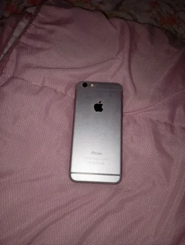 iPhone 6 semi novo em boas condições