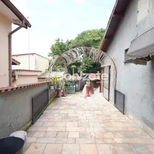Casa com terreno de 656m² à venda no Parque das Nações, Santo André