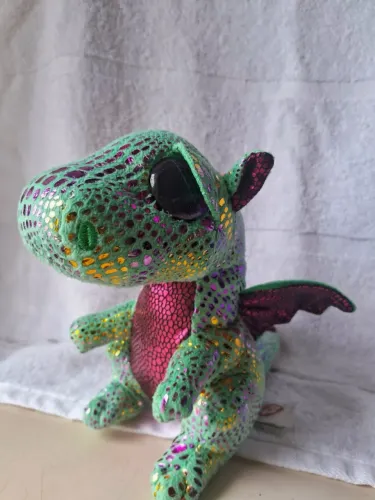Dragão de Pelúcia, beannie boo ty