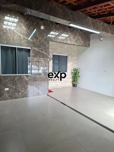Sobrado à venda 3 quartos no Capão da Imbuia