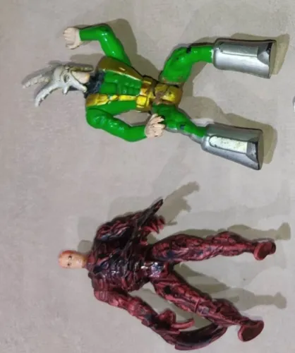 Bonecos Marvel anos 90