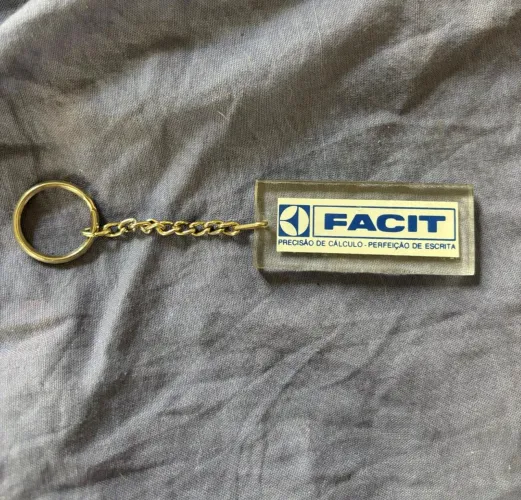 Chaveiro antigo Facit (máquinas de escrever e calcular)