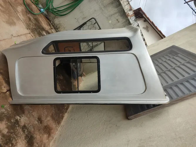 Capota Hilux de fibra