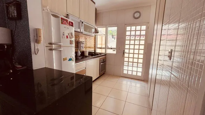 Casa 2 dormitórios no condomínio Caminhos da Serra 4  Jundiaí  R$ 620.000