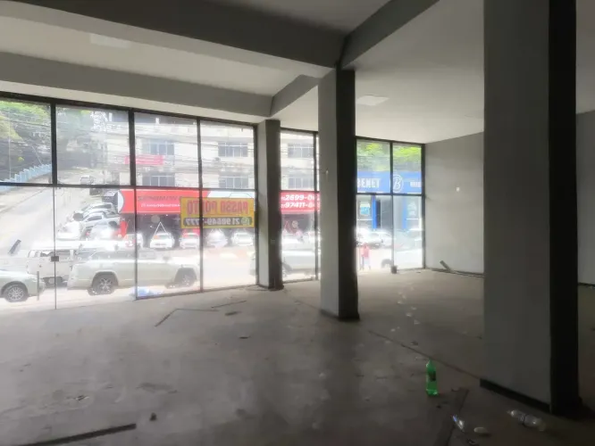 Imóvel para aluguel possui 700 metros quadrados em Jardim José Bonifácio - São João de Mer